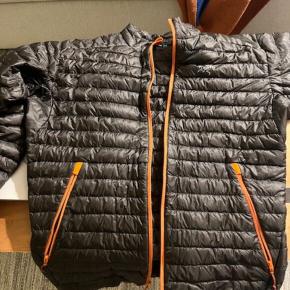 Arc'teryx Cerium Hoody W Black Plumíferos de senderismo mujer : Snowleader Arc'teryx Cerium Hoody W Black Plumíferos de senderismo mujer : Snowleader